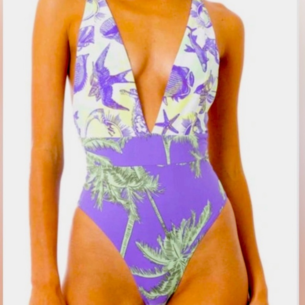 New Maaji reversible swimsuit, sz MD